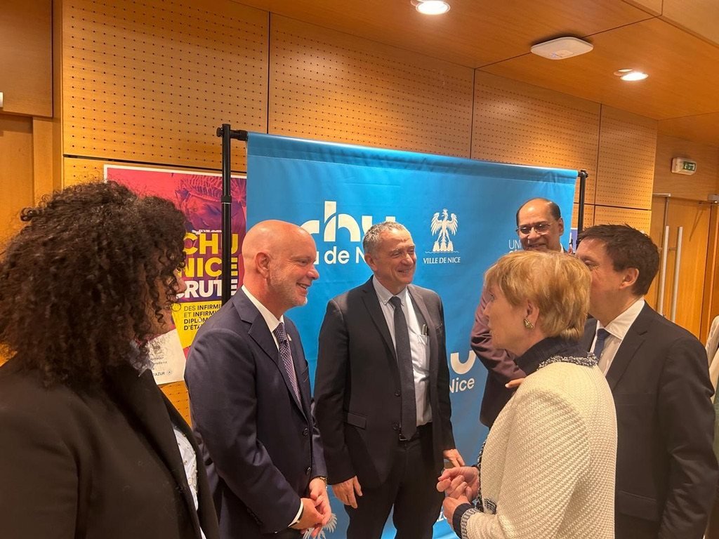 Christian Schuhmacher with hospital leaders